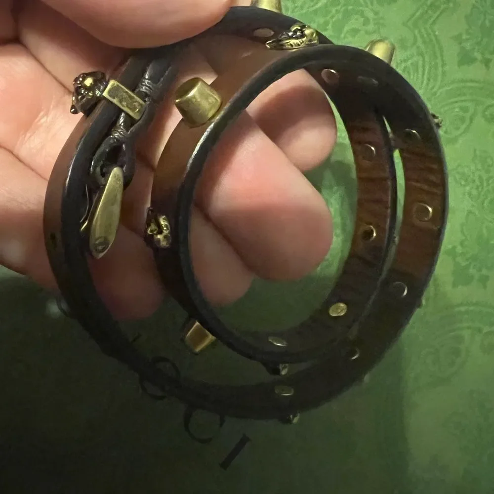 Brand new with box Gucci Feline Head Studded Double Wrap Bracelet - Picture 8 of 15